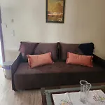 Cozy In Apartment Nea Kios