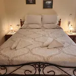 Cozy In Apartment Nea Kios